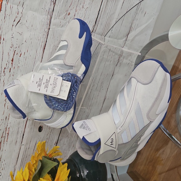 NWT Adidas  Men's Pharrell Williams x ff Basketball Shoes - Picture 8 of 15